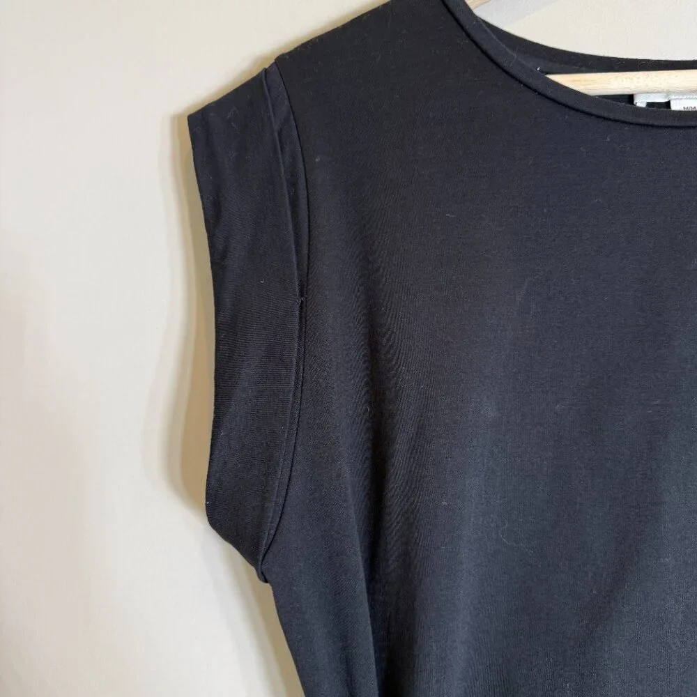 Vince Open Back Wrap Top Women's Medium Black Minimalist Quiet Luxury Structured - Picture 11 of 16